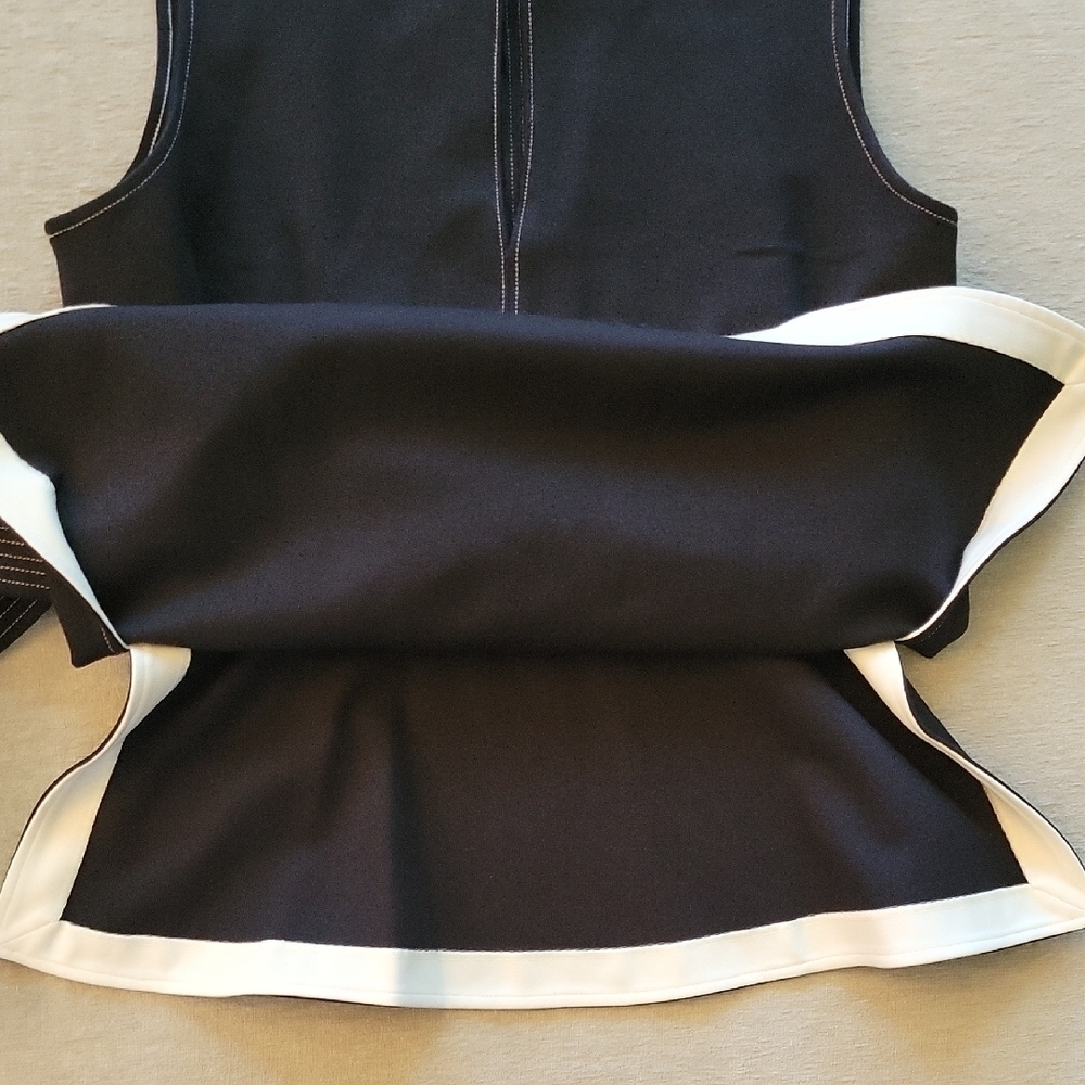 SPANX Black Perfect Tie Sleeveless Waist Top With Tie Vneck Size Large - Picture 8 of 8